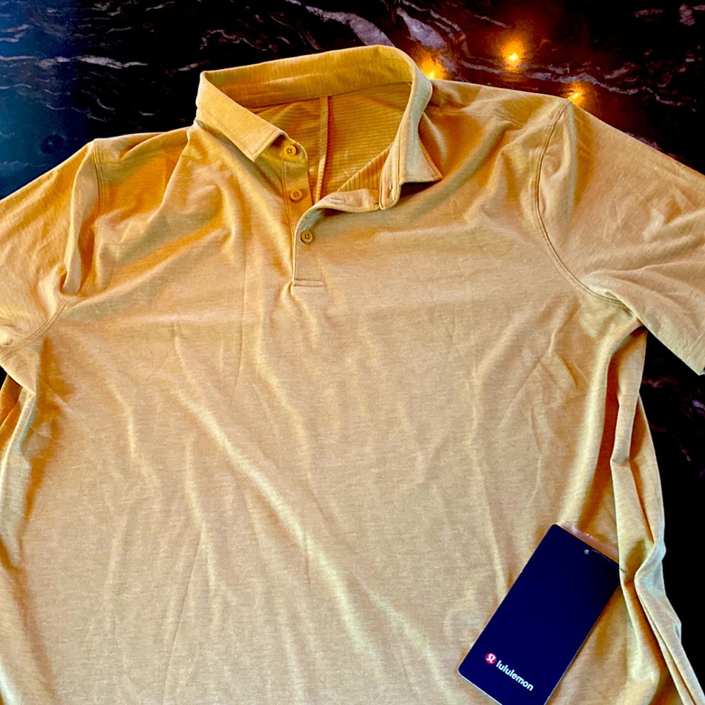 Lululemon Men’s polo